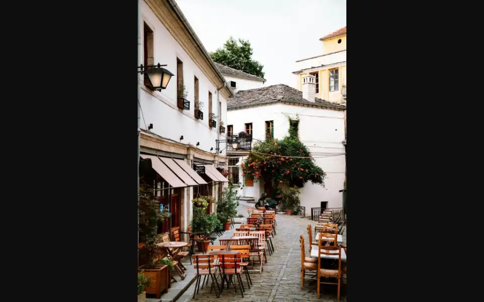 Screenshot of co-travel.al
