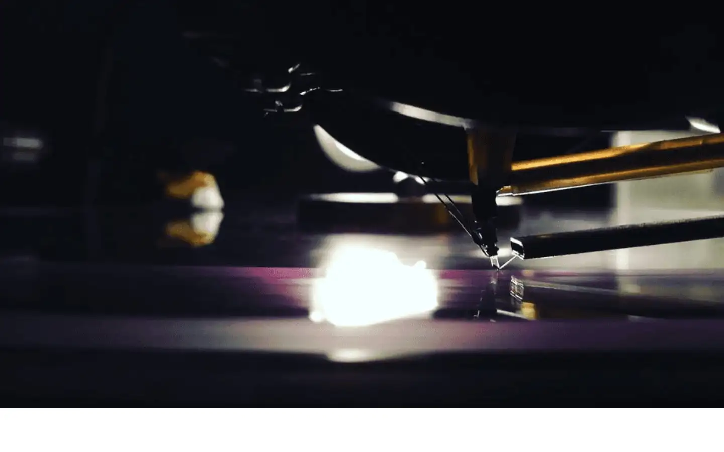 Screenshot of cuttingvinyl.co.uk