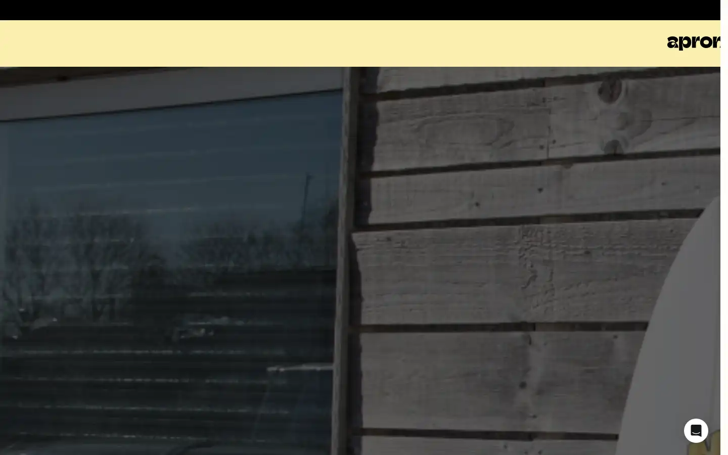 Screenshot of getapron.com