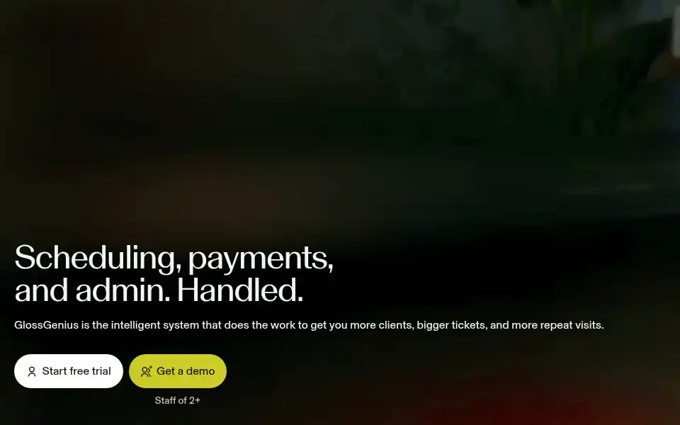 Screenshot of glossgenius.com