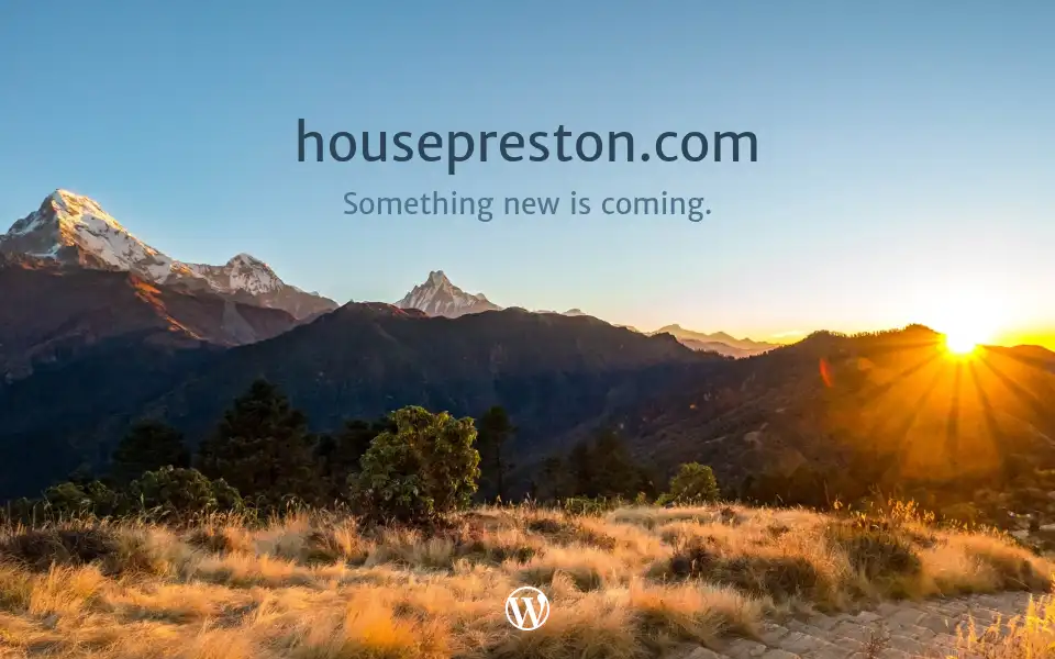 Screenshot of housepreston.com