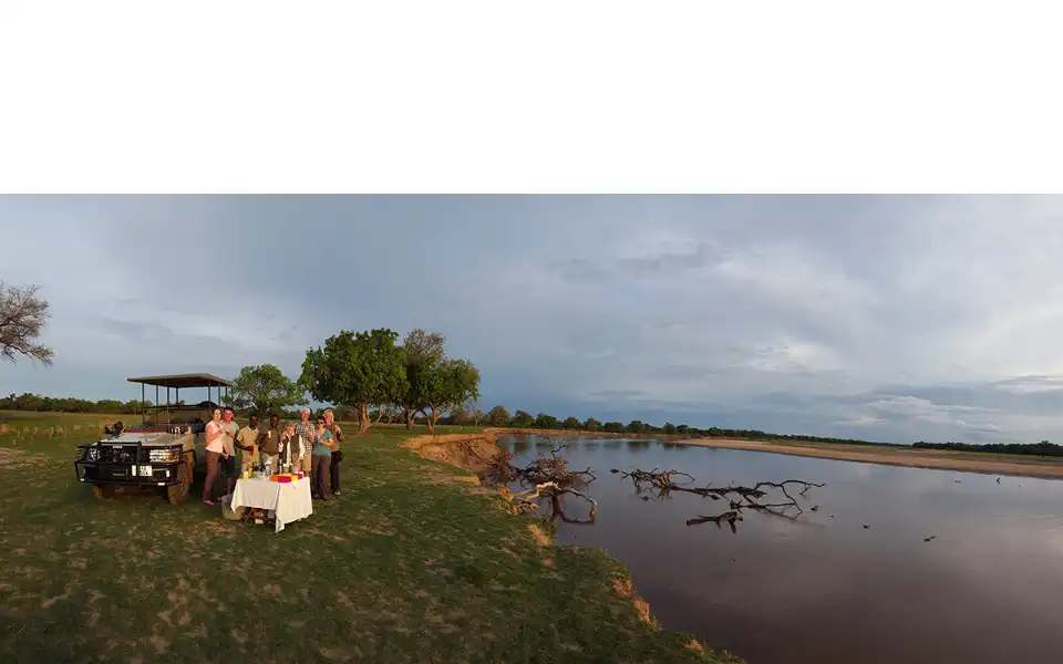 Screenshot of kalaharisafari.com