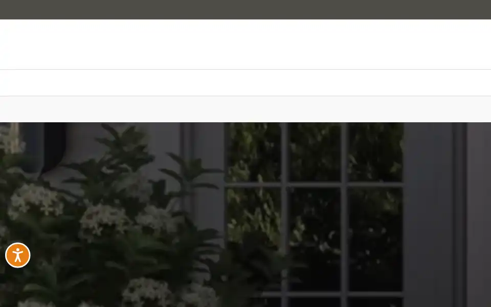 Screenshot of luxuryfurniture.com