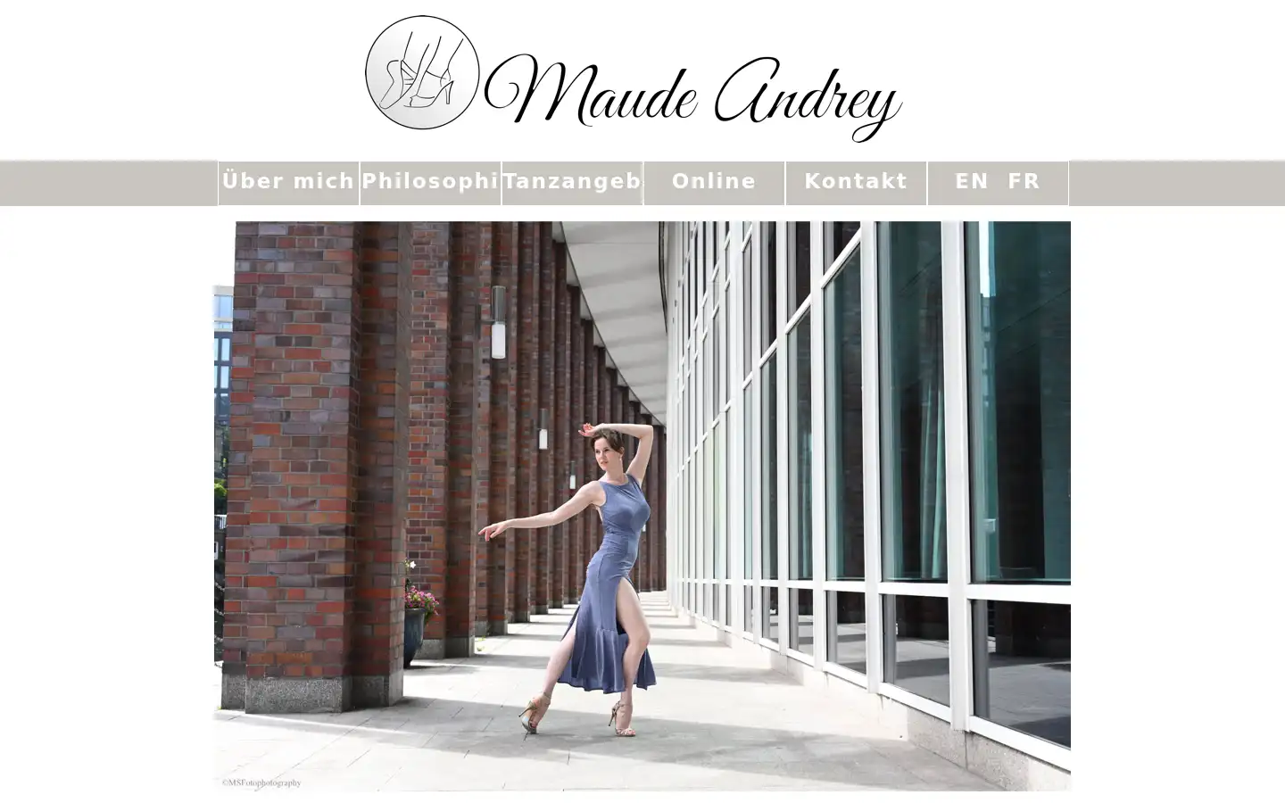 Screenshot of maudeandrey.com