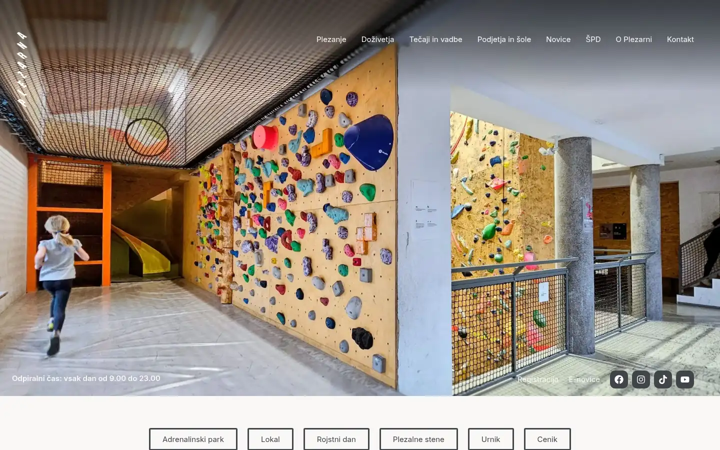 Screenshot of plezarna.si