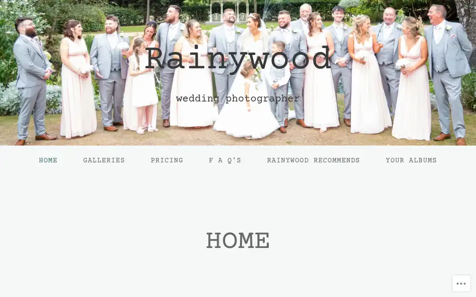 Screenshot of rainywoodphotography.com
