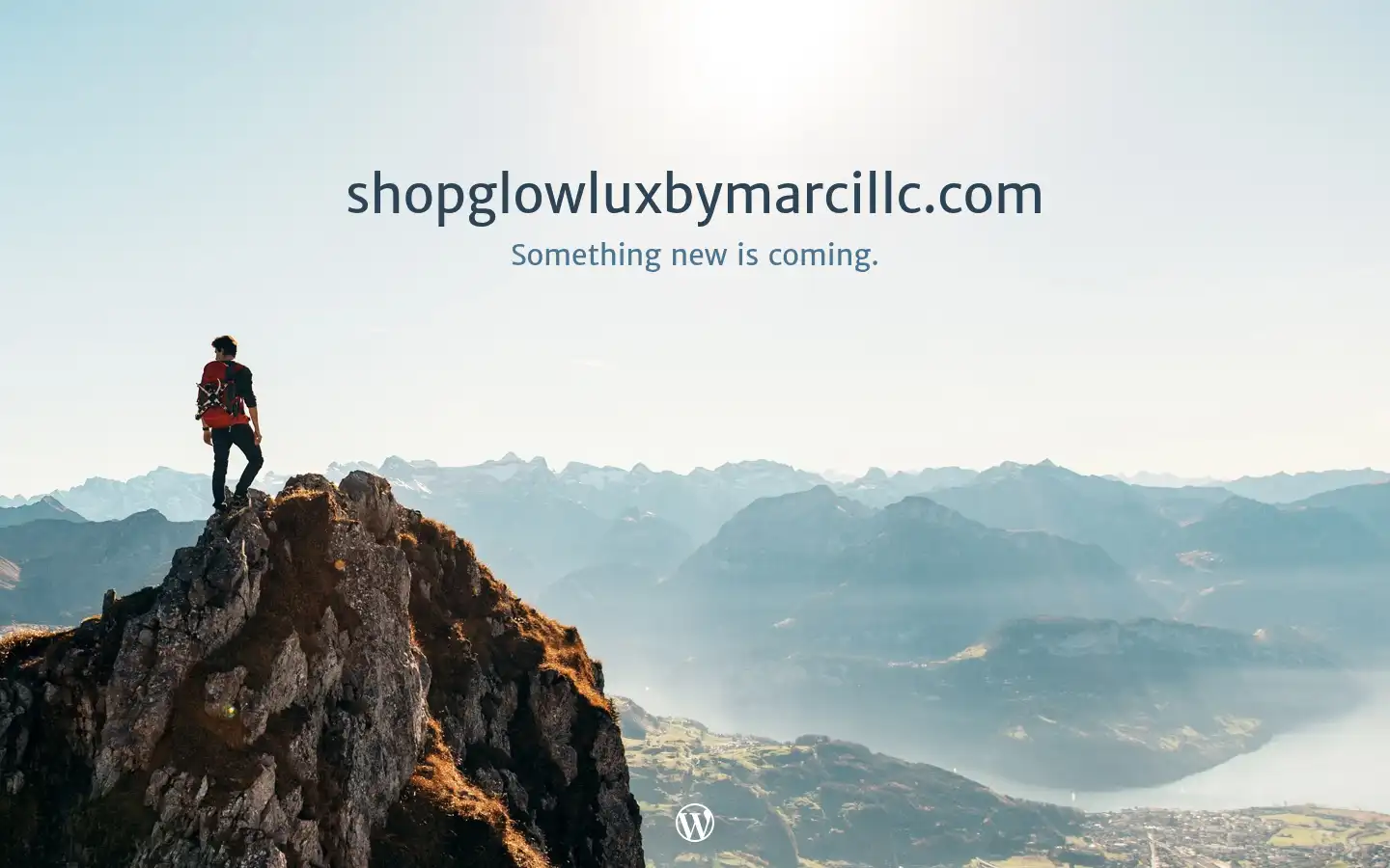 Screenshot of shopglowluxbymarcillc.com