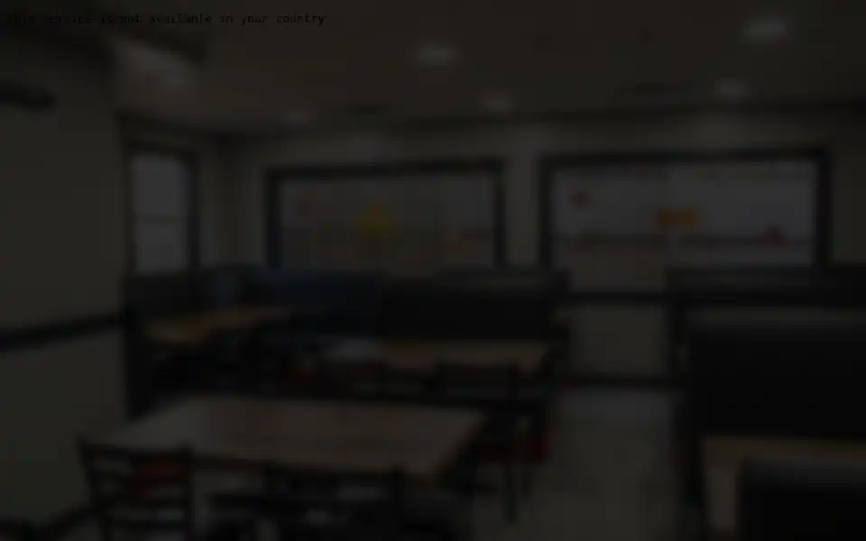 Screenshot of theleoscafe.com