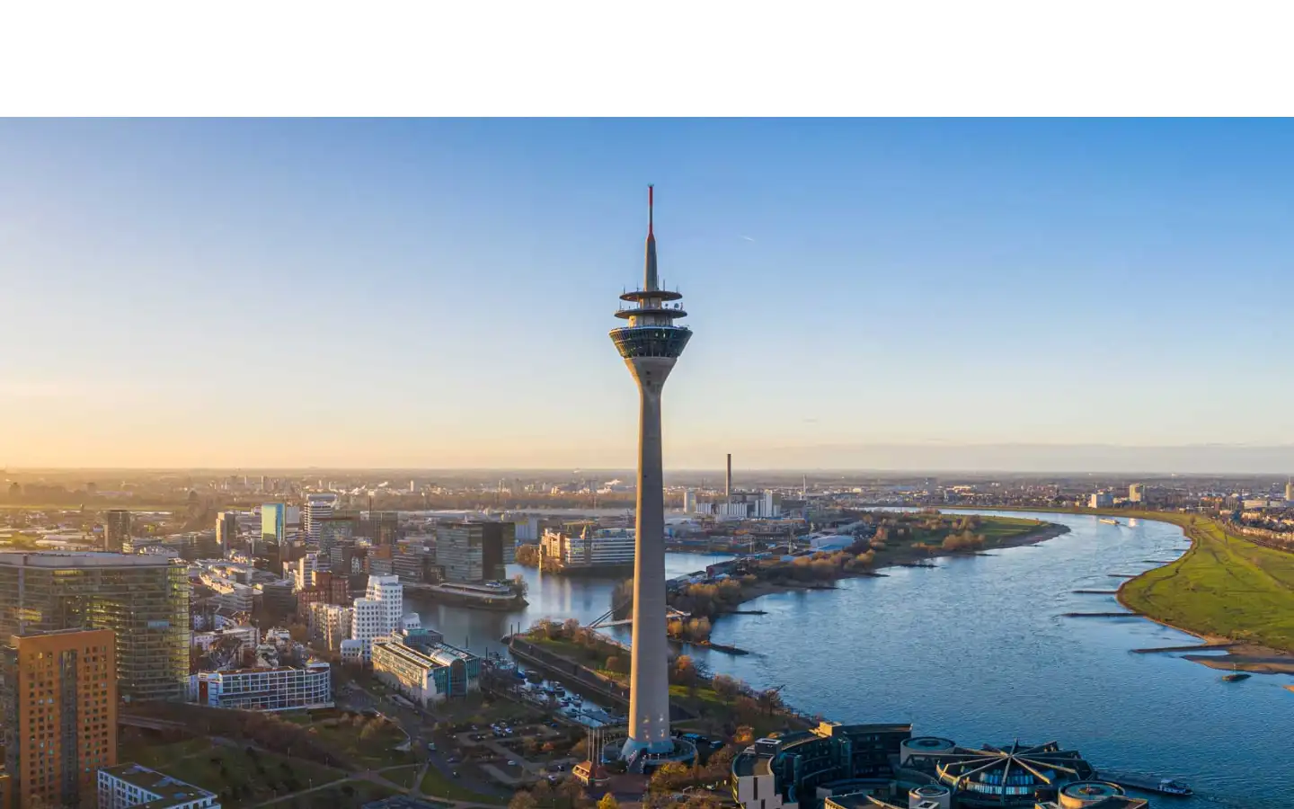 Screenshot of yener-immobilien.de