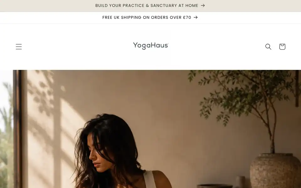 Screenshot of yogahauslondon.com